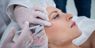 Лечение угревой сыпи на лице при помощи глюкокортикостероидных препаратов